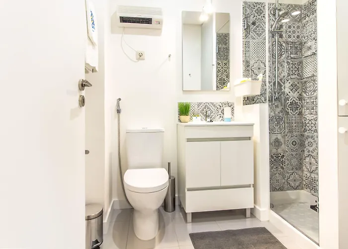 Santa Catarina Modern Flat Porto